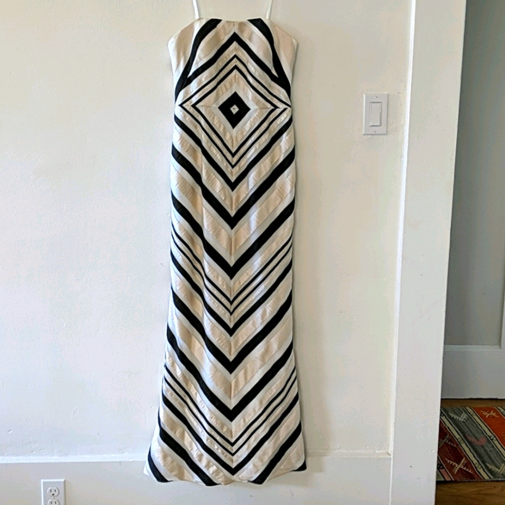 Adrianna Papel formal gown